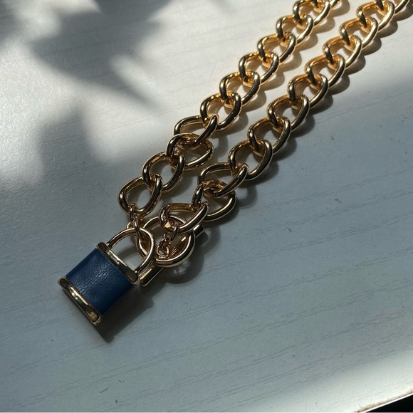 NWOT Worthington Gold Tone 17 Inch Curb Pendant
Necklace - Picture 2 of 12